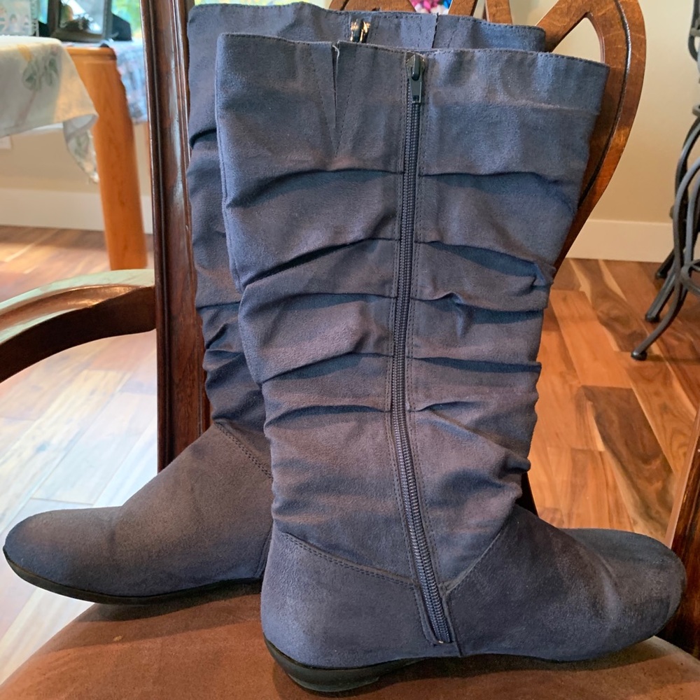 Boots - Picture 2 of 2